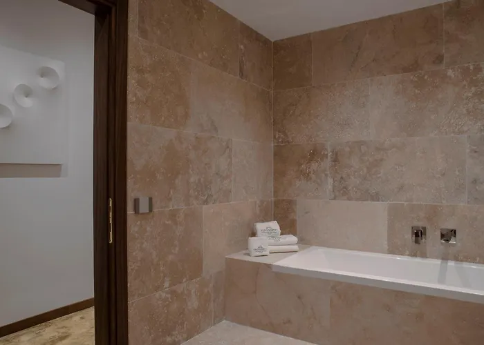 Via Veneto - L'essenza Di Hotel Rom